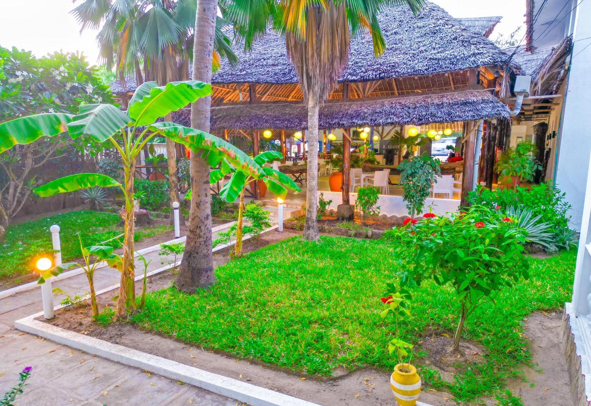 Maasai Resort 몸바사 외부 사진